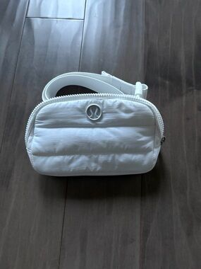Lululemon quilted everywhere belt bag 1L